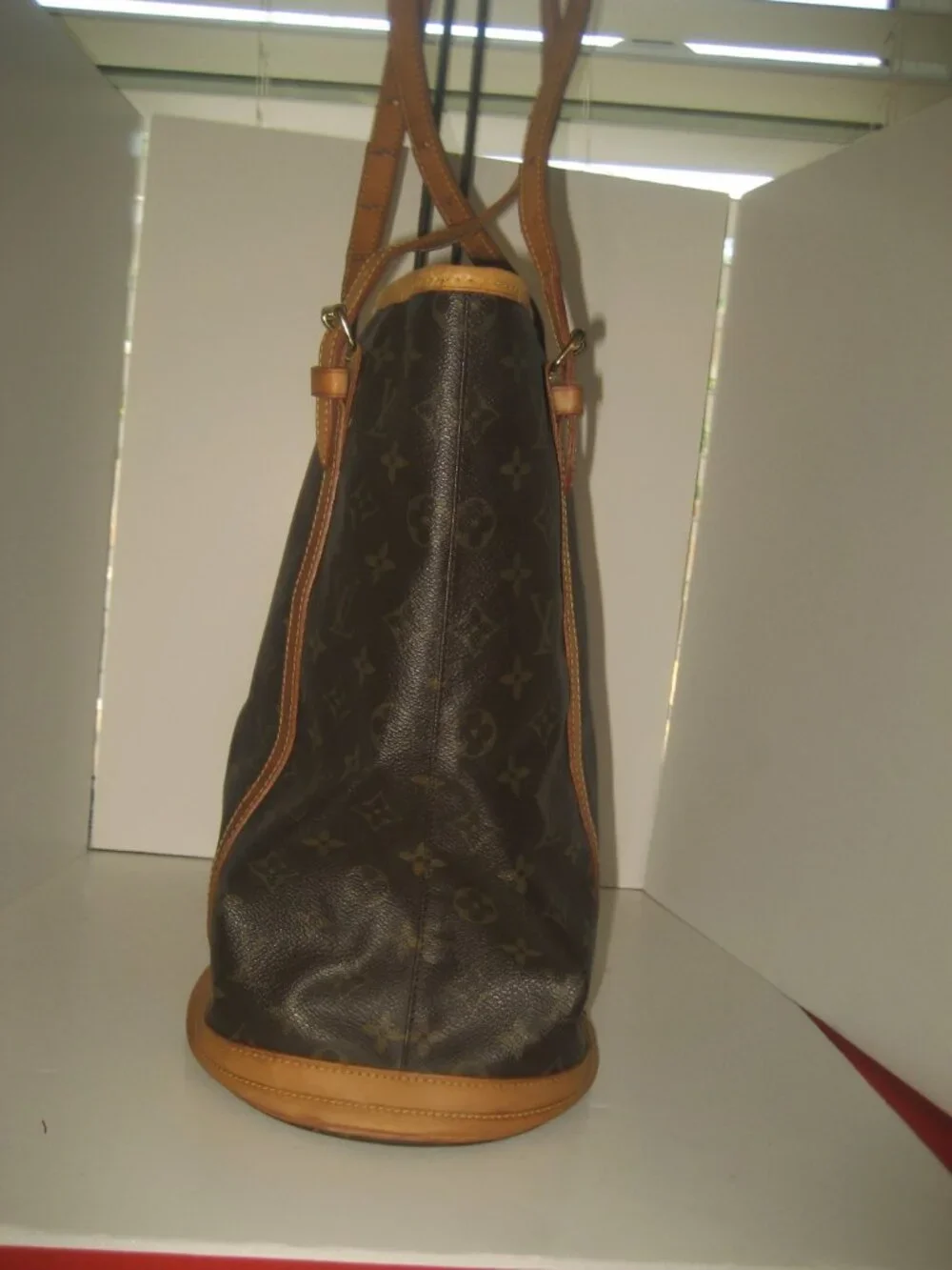 WOMEN'S LOUIS VUITTON MONOGRAM BUCKET GM W/ LV POUCH PURSE & LARGE HAND BAG TOTE